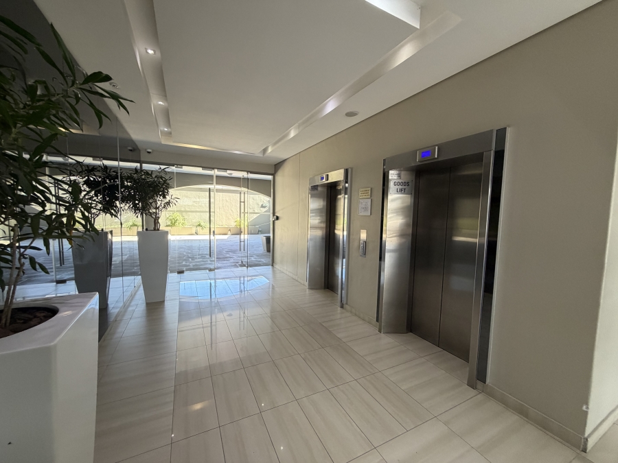 To Let Commercial Property for Rent in Claremont Western Cape